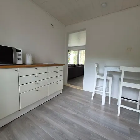 公寓 Cozy Two-room In Semi-detached House In The Impivaara Environment 图尔库