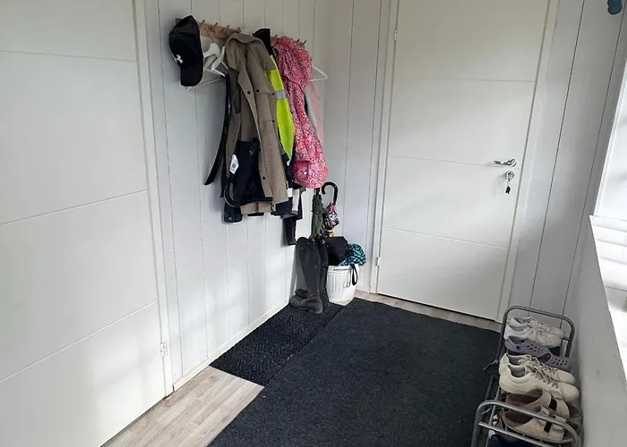 Cozy Two-room In Semi-detached House In The Impivaara Environment 아파트 *